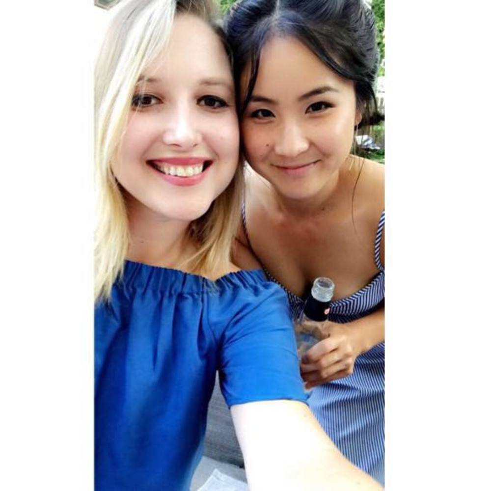 Meet your Posher, Danielle